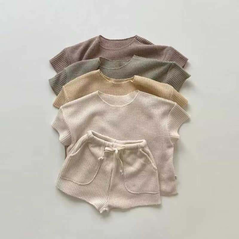 Clothing Sets 2Pcs Summer Boys Girls Clothing Sets Solid Color Soft Loose Short Sleeve Drawstring Shorts Waffle Outfits Children Knitted Suits P230315, Beige
Clothing Sets 2Pcs Summer Boys Girls Clothing Sets Solid Color Soft Loose Short Sleeve Drawstring Shorts Waffle Outfits Children Knitted Suits P230315, Beige