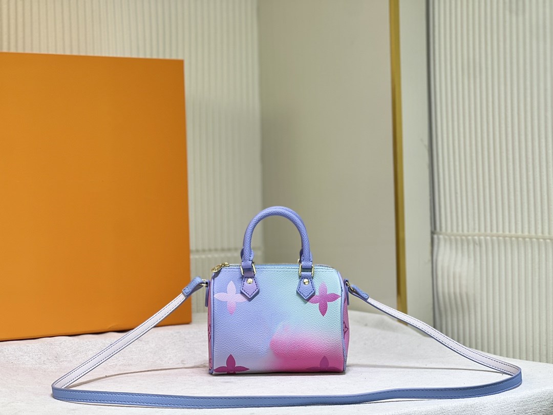 YY Nano Speedy Mini Boston Bag Classic Monogram Canvas Handbag 2023SS Gradient Shoulder Bag Designer Pink Blue Denim Jacquard Shoulder Bag Leather Jacket
YY Nano Speedy Mini Boston Bag Classic Monogram Canvas Handbag 2023SS Gradient Shoulder Bag Designer Pink Blue Denim Jacquard Shoulder Bag Leather Jacket