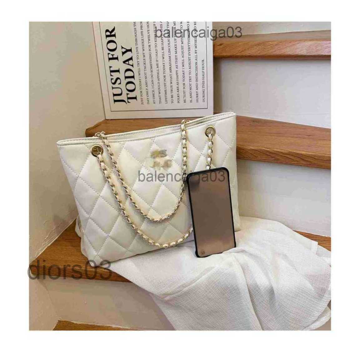 Designer Channel Bag Handbag Tote Shoulder Crossbody Bag Fashion Luxurious Womans Mens Leisure New Underarm Commuter Bag, Black
Designer Channel Bag Handbag Tote Shoulder Crossbody Bag Fashion Luxurious Womans Mens Leisure New Underarm Commuter Bag, Black