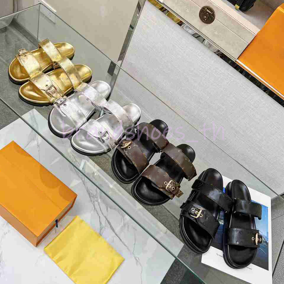 Women Sandals Men Flat Mules Embossed Slippers Platform Leather Shoes Gold Buckles Sandal Letter Printing Loafers Classic Slippers Summer with Box, Black
Women Sandals Men Flat Mules Embossed Slippers Platform Leather Shoes Gold Buckles Sandal Letter Printing Loafers Classic Slippers Summer with Box, Black