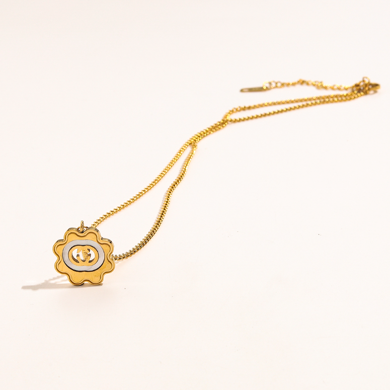 Fashion Women Necklace 18K Gold Plated Stainless Steel Designer Necklaces Choker Chain Letter Flower Pendants Statement Necklace Wedding Jewelry ZG1397
Fashion Women Necklace 18K Gold Plated Stainless Steel Designer Necklaces Choker Chain Letter Flower Pendants Statement Necklace Wedding Jewelry ZG1397