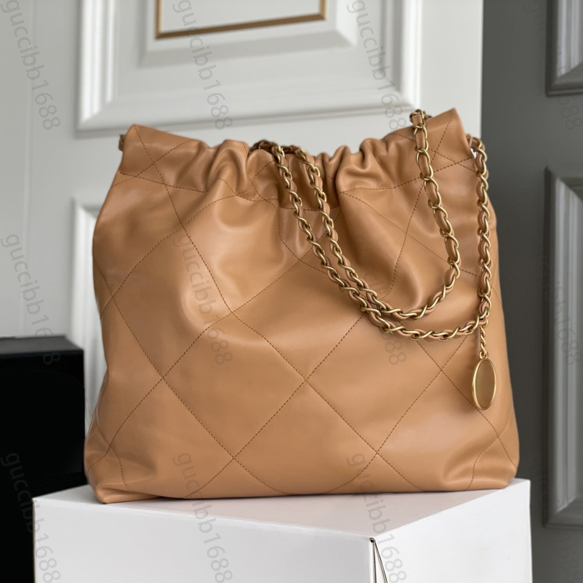 10A Mirror Quality Designer Bags Caramel Small Quilted Tote 22 Handbag Shiny Calfskin Shopping Bag Womens Real Leather Black Purse Luxury Shoulder Chain Bag Pouch, Upload pics to contact us
10A Mirror Quality Designer Bags Caramel Small Quilted Tote 22 Handbag Shiny Calfskin Shopping Bag Womens Real Leather Black Purse Luxury Shoulder Chain Bag Pouch, Upload pics to contact us
