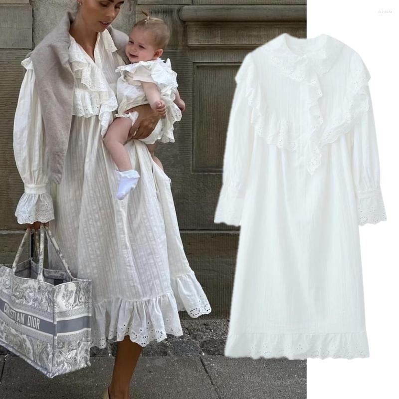 Casual Dresses Jenny&Dave Bohemian Vintage Ruffles Embroidery White Color Loose Maxi Dress Women
Casual Dresses Jenny&Dave Bohemian Vintage Ruffles Embroidery White Color Loose Maxi Dress Women