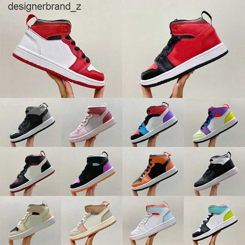 Kids shoes Jumpman 1 OG Basketball 1s Children Athletic black blue Shoes youth baby Boys Designer Toddler baskets infants Sneakers trainers 1A68
Kids shoes Jumpman 1 OG Basketball 1s Children Athletic black blue Shoes youth baby Boys Designer Toddler baskets infants Sneakers trainers 1A68