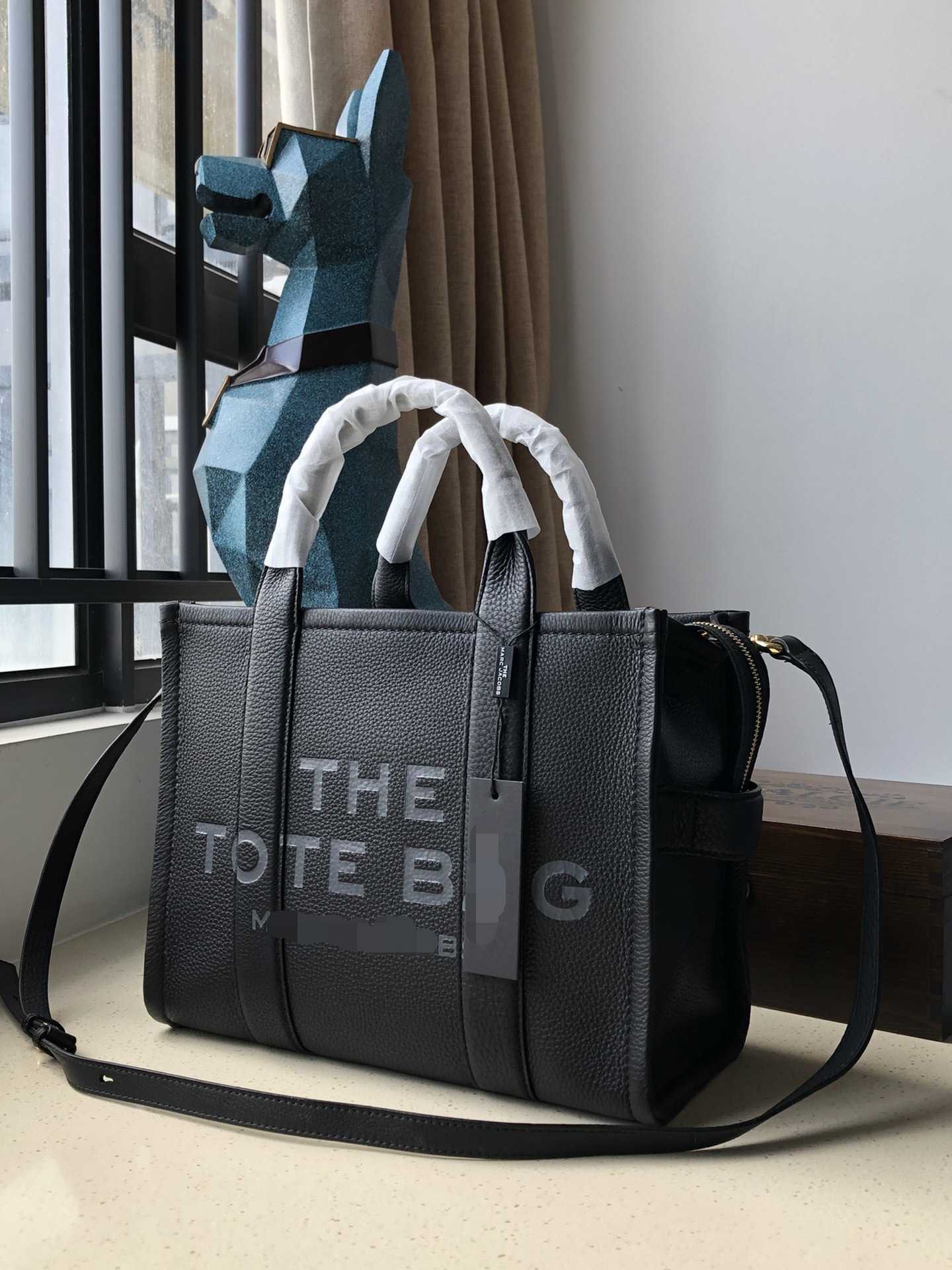 2023 New the Tote Bag Large Capacity Tote Bag Simple Korean Fashion One Shoulder Crossbody Handbag, Black9
2023 New the Tote Bag Large Capacity Tote Bag Simple Korean Fashion One Shoulder Crossbody Handbag, Black9
