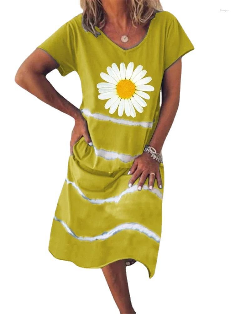 Casual Dresses Fashion Daisy Print Straight Midi Dress Summer Women V-Neck Short Sleeve T-shirt Ladies Vestidos Stripe 3XL, 1215green
Casual Dresses Fashion Daisy Print Straight Midi Dress Summer Women V-Neck Short Sleeve T-shirt Ladies Vestidos Stripe 3XL, 1215green