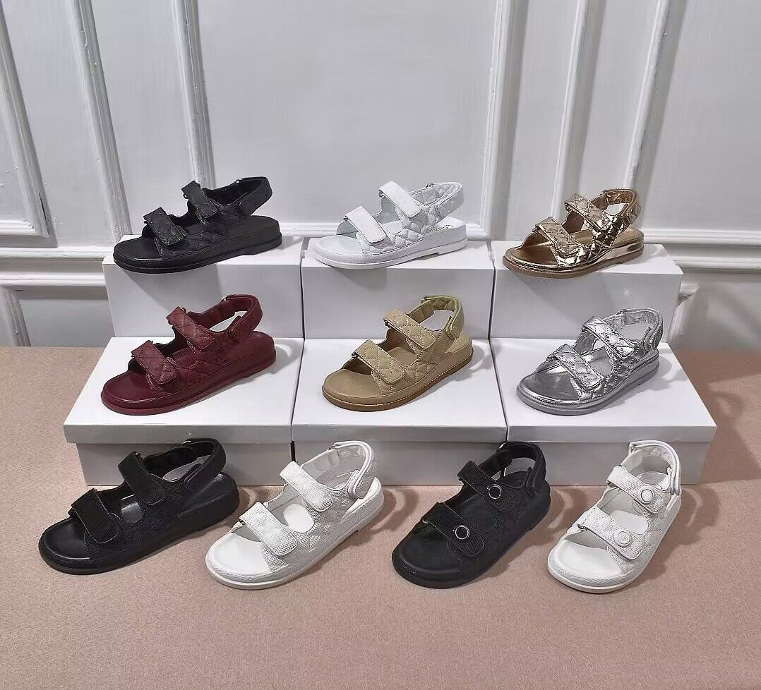 designer shoes beach sandal Thick bottom Sports sandals Trainers fashion Leather Casual woman SHoes velvet Letter Platform lady shoe size 35-41-42 us4-us11 With box, Colour 28
designer shoes beach sandal Thick bottom Sports sandals Trainers fashion Leather Casual woman SHoes velvet Letter Platform lady shoe size 35-41-42 us4-us11 With box, Colour 28