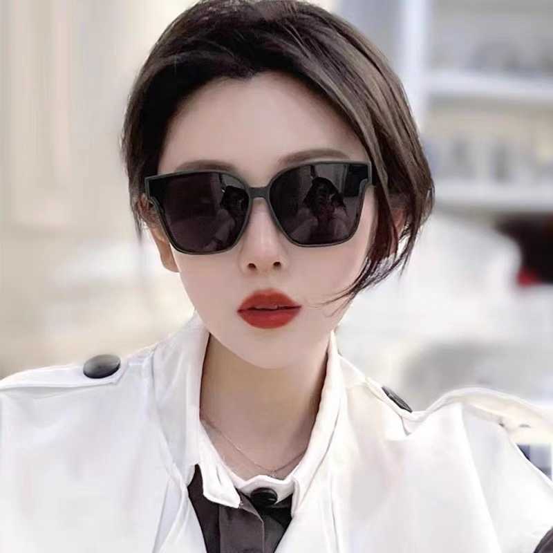 Krewe Sunglasses Classic Luxury Global Wind Female Fashion Designer Framed Sunglasses Men Temperament Extraordinary Top Quality Luxury Logo Sunglasses
Krewe Sunglasses Classic Luxury Global Wind Female Fashion Designer Framed Sunglasses Men Temperament Extraordinary Top Quality Luxury Logo Sunglasses