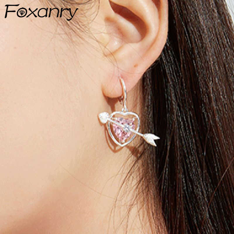 Charm ANRY Pink Zircons LOVE Heart Earrings for Women Couples New Fashion Creative Hollow Geometric Arrow Party Jewelry Gifts L230315
Charm ANRY Pink Zircons LOVE Heart Earrings for Women Couples New Fashion Creative Hollow Geometric Arrow Party Jewelry Gifts L230315