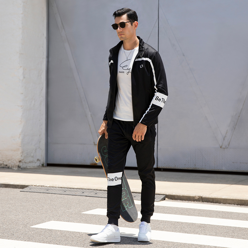 Men's Tracksuits 2 Piece Jogging Suits Casual Sports Sweatsuits Track Set Tracksuit Full Zip Running 230314, Black
Men's Tracksuits 2 Piece Jogging Suits Casual Sports Sweatsuits Track Set Tracksuit Full Zip Running 230314, Black