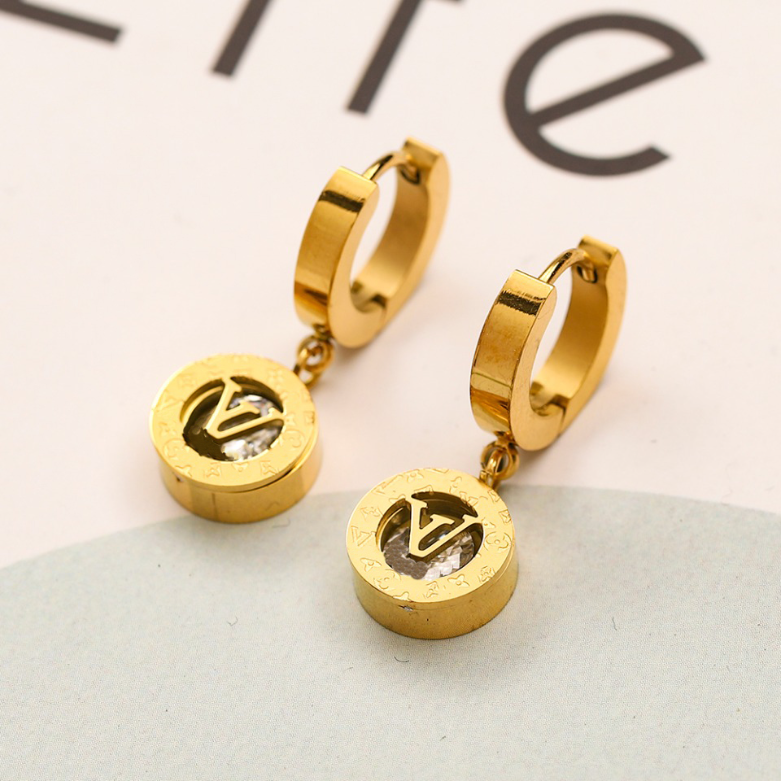 Classic Letter Charm Earrings Luxury Designer Stud Earrings Elegant Women Premium Jewelry Earrings Gift Couple 18k Gold Plated 925 Silver Hot Brand Accessories
Classic Letter Charm Earrings Luxury Designer Stud Earrings Elegant Women Premium Jewelry Earrings Gift Couple 18k Gold Plated 925 Silver Hot Brand Accessories