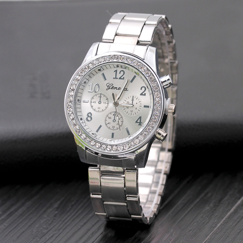 Women Quartz Crystal Luxury Watch Feminino Relogio Bracelet Wristwatch Casual Reloj Gold/Silver Mujer Bayan Kol Saati
Women Quartz Crystal Luxury Watch Feminino Relogio Bracelet Wristwatch Casual Reloj Gold/Silver Mujer Bayan Kol Saati