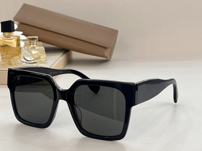 Summer Sunglasses For Men Women 5135 Style Anti-Ultraviolet Retro Plate Plank Frame Fashion Glasses Random Box
Summer Sunglasses For Men Women 5135 Style Anti-Ultraviolet Retro Plate Plank Frame Fashion Glasses Random Box