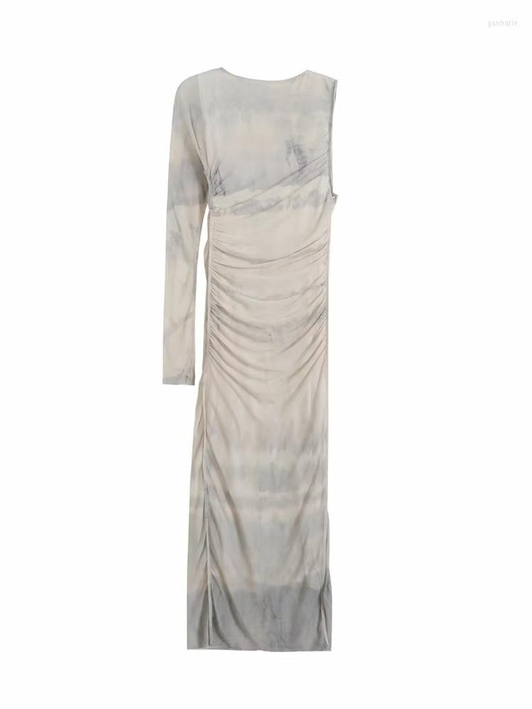 Casual Dresses Woman Elegant Gray Irregular Pleated Mesh Long Dress 2023 Spring Chic Female One-Shoulder Party Ladies Soft Slim
Casual Dresses Woman Elegant Gray Irregular Pleated Mesh Long Dress 2023 Spring Chic Female One-Shoulder Party Ladies Soft Slim