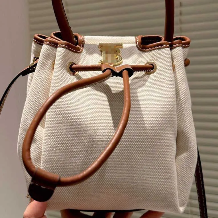 Designer Luxury Bags For Women High Quality Brown Crossbody Handbags Vintage Leather Wallet Paris Plaid The Totes Bag Fashion Purses FTG5
Designer Luxury Bags For Women High Quality Brown Crossbody Handbags Vintage Leather Wallet Paris Plaid The Totes Bag Fashion Purses FTG5