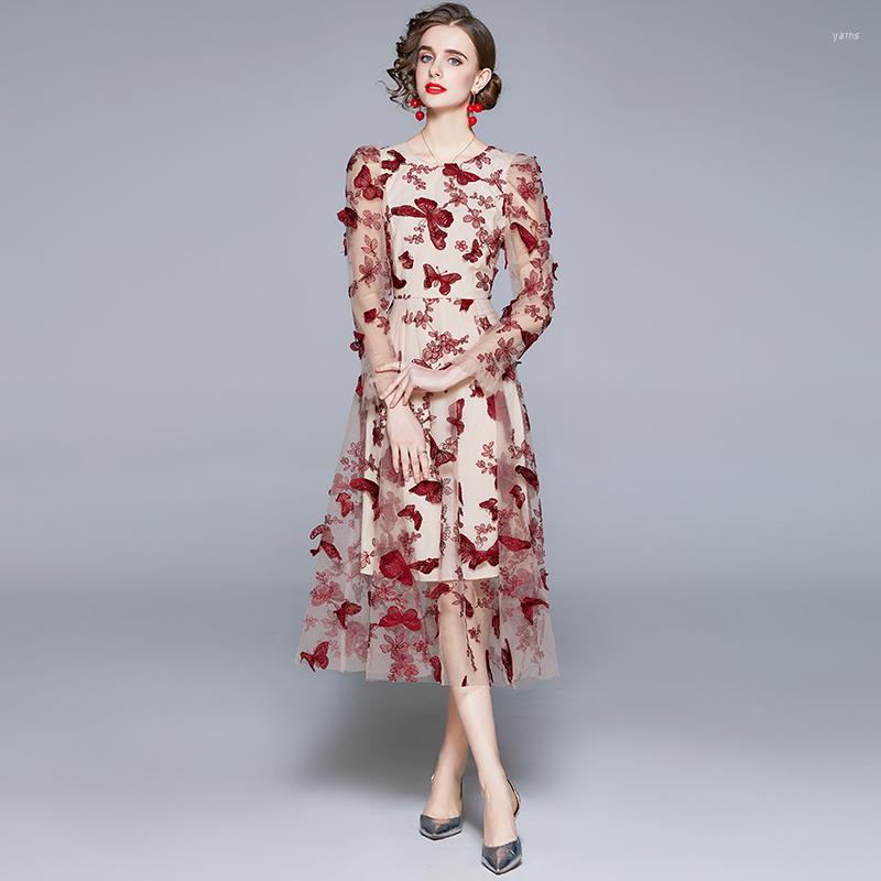 Casual Dresses Summer Luxury Butterfly Embroidery Lady Mesh Dress Runway Elegant Women Long Sleeve Vintage High-End Banquet A-Line, Picture color
Casual Dresses Summer Luxury Butterfly Embroidery Lady Mesh Dress Runway Elegant Women Long Sleeve Vintage High-End Banquet A-Line, Picture color