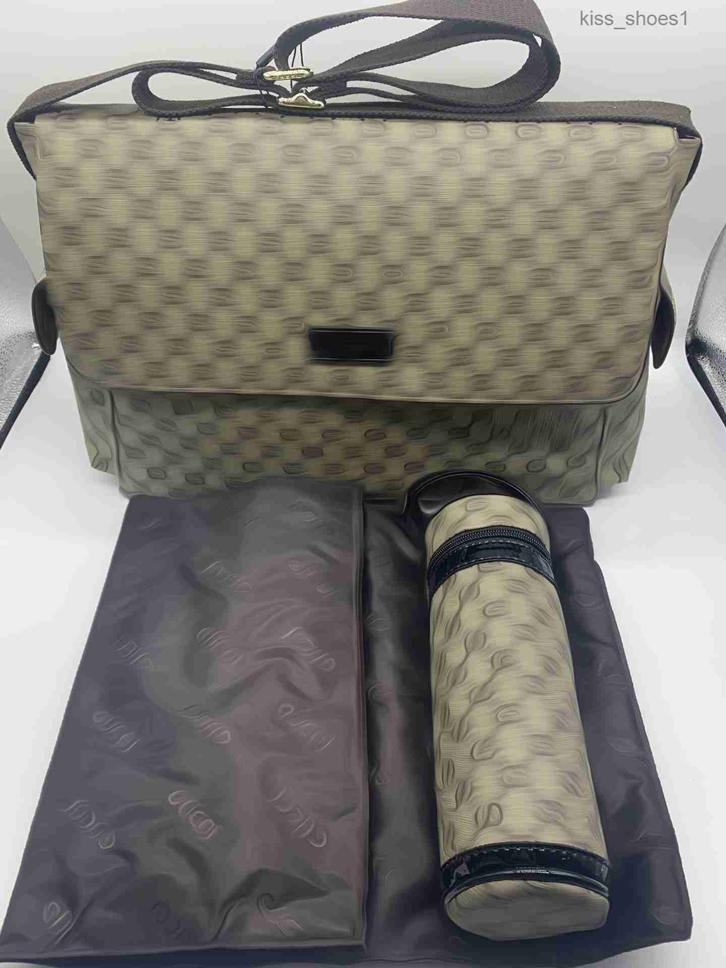 Top quality Baby Diaper Bags Mummy Bag Leather Large Capacity Waterproof Nappy Maternity Travel Nursing Handbags
Top quality Baby Diaper Bags Mummy Bag Leather Large Capacity Waterproof Nappy Maternity Travel Nursing Handbags