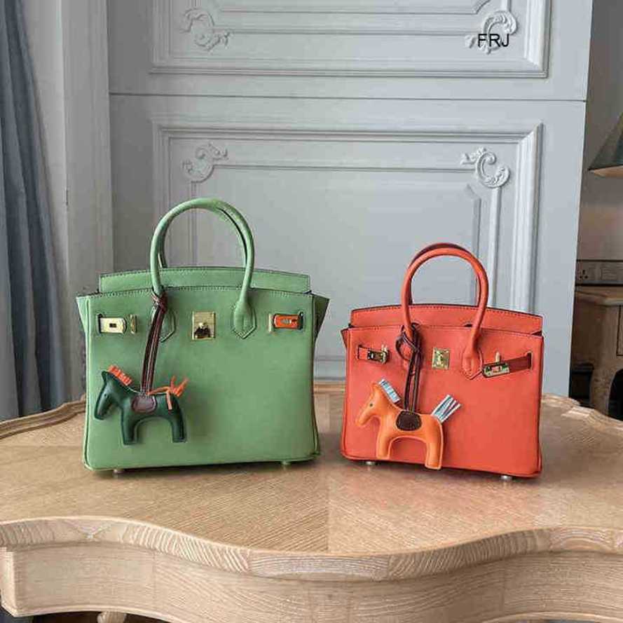 Designer Bags Birkin Handbags Herms Bagsfrench Light Luxury Palm Print Leather Platinum Fashion Handbag Styling Large Capacity Cowhide Women, Light blue
Designer Bags Birkin Handbags Herms Bagsfrench Light Luxury Palm Print Leather Platinum Fashion Handbag Styling Large Capacity Cowhide Women, Light blue