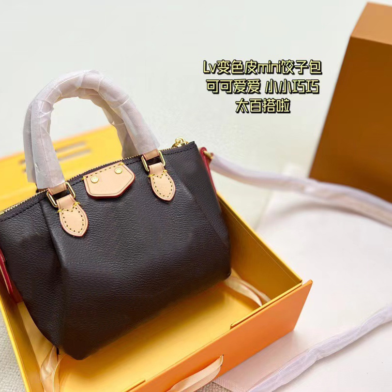 Luxury totes designer bag wallet Leather women messenger old flower shoulder tote female purse Leather Fashion classic Embossing MM size, Color1
Luxury totes designer bag wallet Leather women messenger old flower shoulder tote female purse Leather Fashion classic Embossing MM size, Color1