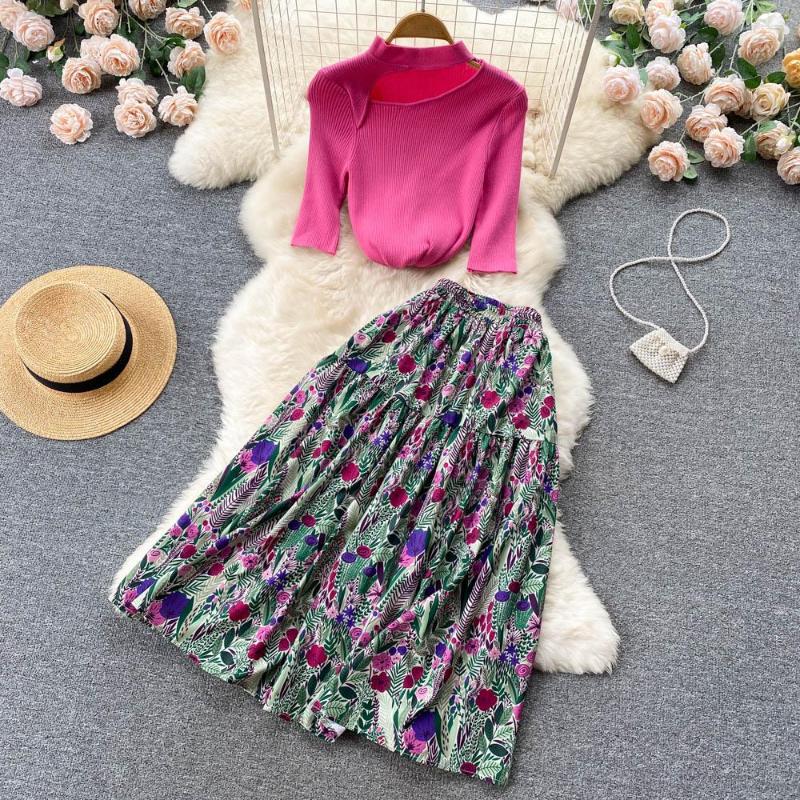 Work Dresses Summer 2 Piece Sets Womens Outfits 2023 Hollow Stand-up Collar Knitted Sweater Top Printed Skirt Fashion Two Set Women, Rose red
Work Dresses Summer 2 Piece Sets Womens Outfits 2023 Hollow Stand-up Collar Knitted Sweater Top Printed Skirt Fashion Two Set Women, Rose red