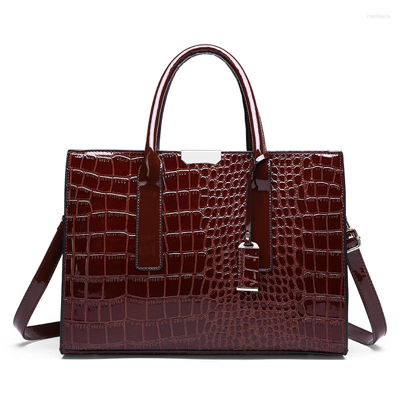 Evening Bags Women Split Leather Handbag Fashionable Crocodile Pattern Shoulder Bag Classical Tote Crossbody, Black
Evening Bags Women Split Leather Handbag Fashionable Crocodile Pattern Shoulder Bag Classical Tote Crossbody, Black