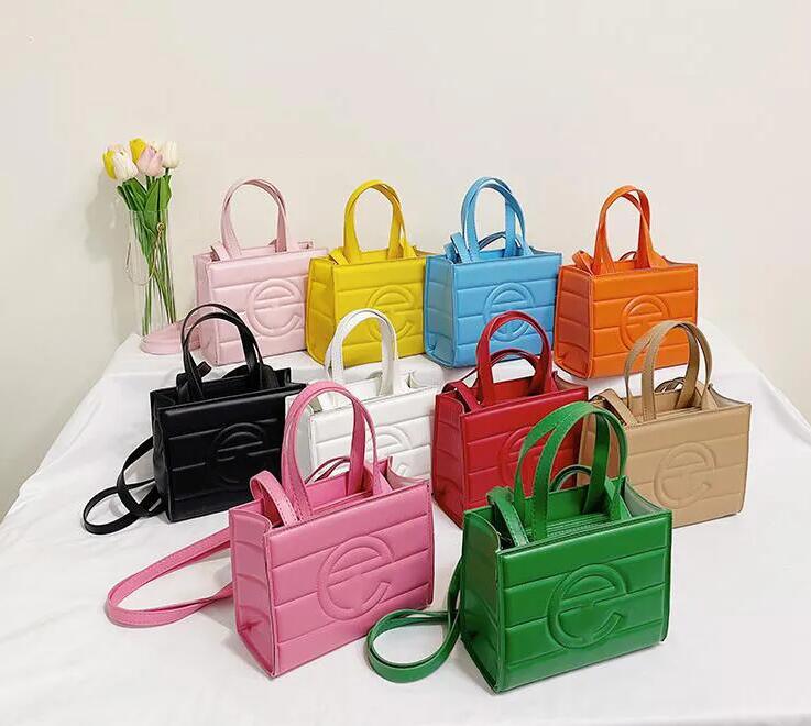 Tote Bags 2023 Summer Crossbody Shopping Bag Designer Purses And Handbags Lady Luxury Famous Brands Pu Shoulder Bag For Women TF002
Tote Bags 2023 Summer Crossbody Shopping Bag Designer Purses And Handbags Lady Luxury Famous Brands Pu Shoulder Bag For Women TF002