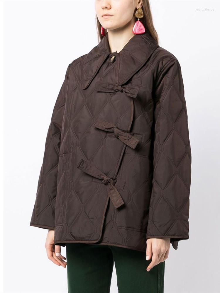 Women's Jackets Women Solid Brown Turn-Down Collar Jacket Top 2023 Winter Lady Asymmetric Quilted Lace-Up Rhombic Lattice Coat Outwears
Women's Jackets Women Solid Brown Turn-Down Collar Jacket Top 2023 Winter Lady Asymmetric Quilted Lace-Up Rhombic Lattice Coat Outwears