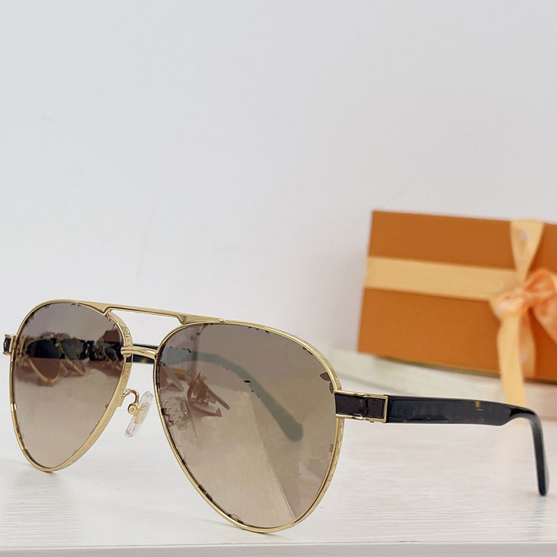 Mens brand fashion sunglasses Z1222 men oval titanium metal frame sunglasses outdoor decoration designer glasses UV lens UV400 with original box
Mens brand fashion sunglasses Z1222 men oval titanium metal frame sunglasses outdoor decoration designer glasses UV lens UV400 with original box