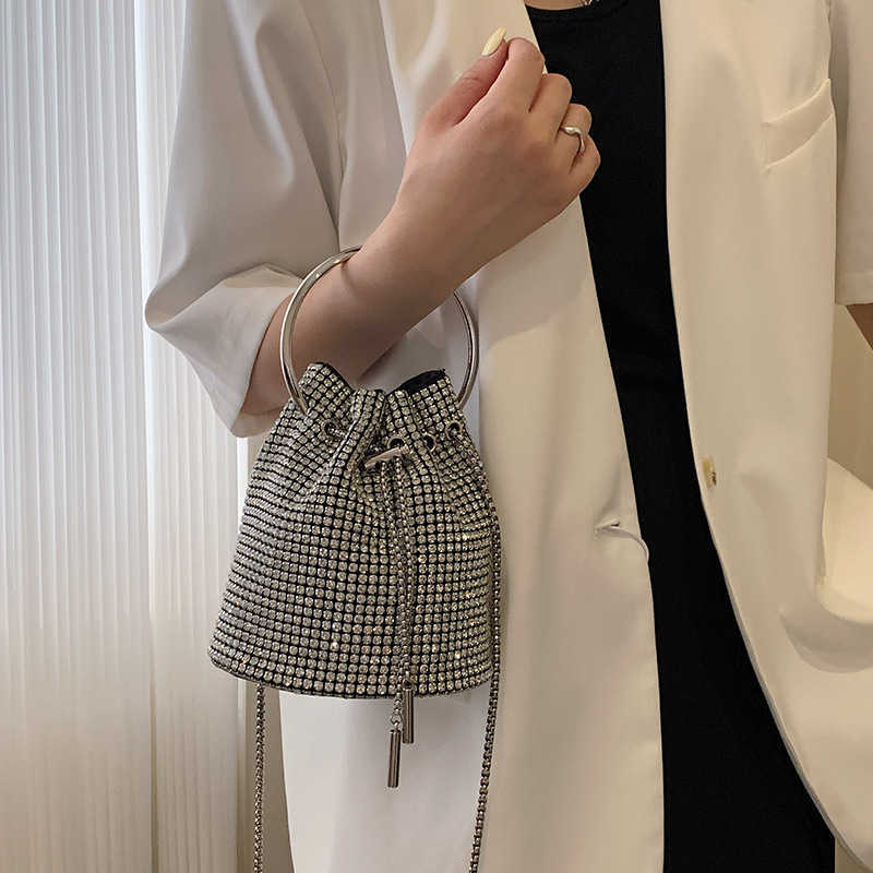 Shoulder Bags Luxury Handbags For Women Designer Vintage Metal Handmade Rhinestone Bucket Evening Clutch Purse 230316, Style b
Shoulder Bags Luxury Handbags For Women Designer Vintage Metal Handmade Rhinestone Bucket Evening Clutch Purse 230316, Style b