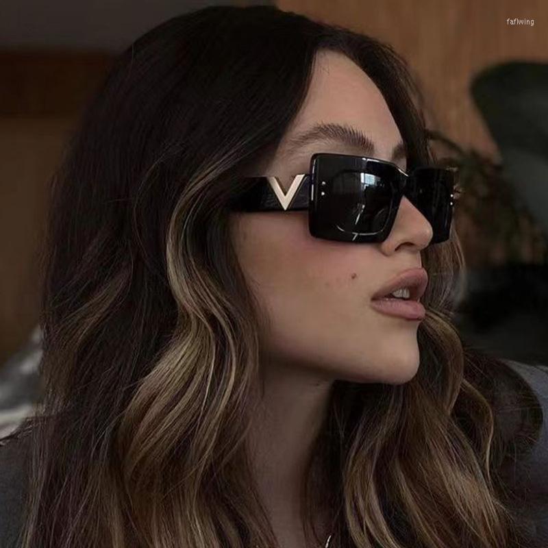 Sunglasses HKNA 2023 Square Retro Women High Quality Eyeglasses Small Glasses Women/Men Punk UV400 Gafas De Sol Hombre
Sunglasses HKNA 2023 Square Retro Women High Quality Eyeglasses Small Glasses Women/Men Punk UV400 Gafas De Sol Hombre