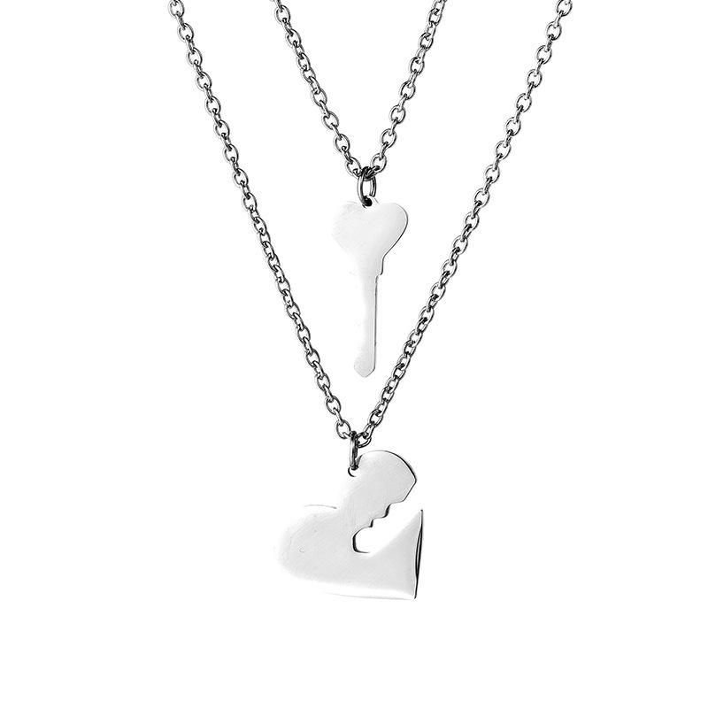 Pendant Necklaces European And American Fashion Couple Heart-shaped Stainless Steel Korean Key Necklace
Pendant Necklaces European And American Fashion Couple Heart-shaped Stainless Steel Korean Key Necklace