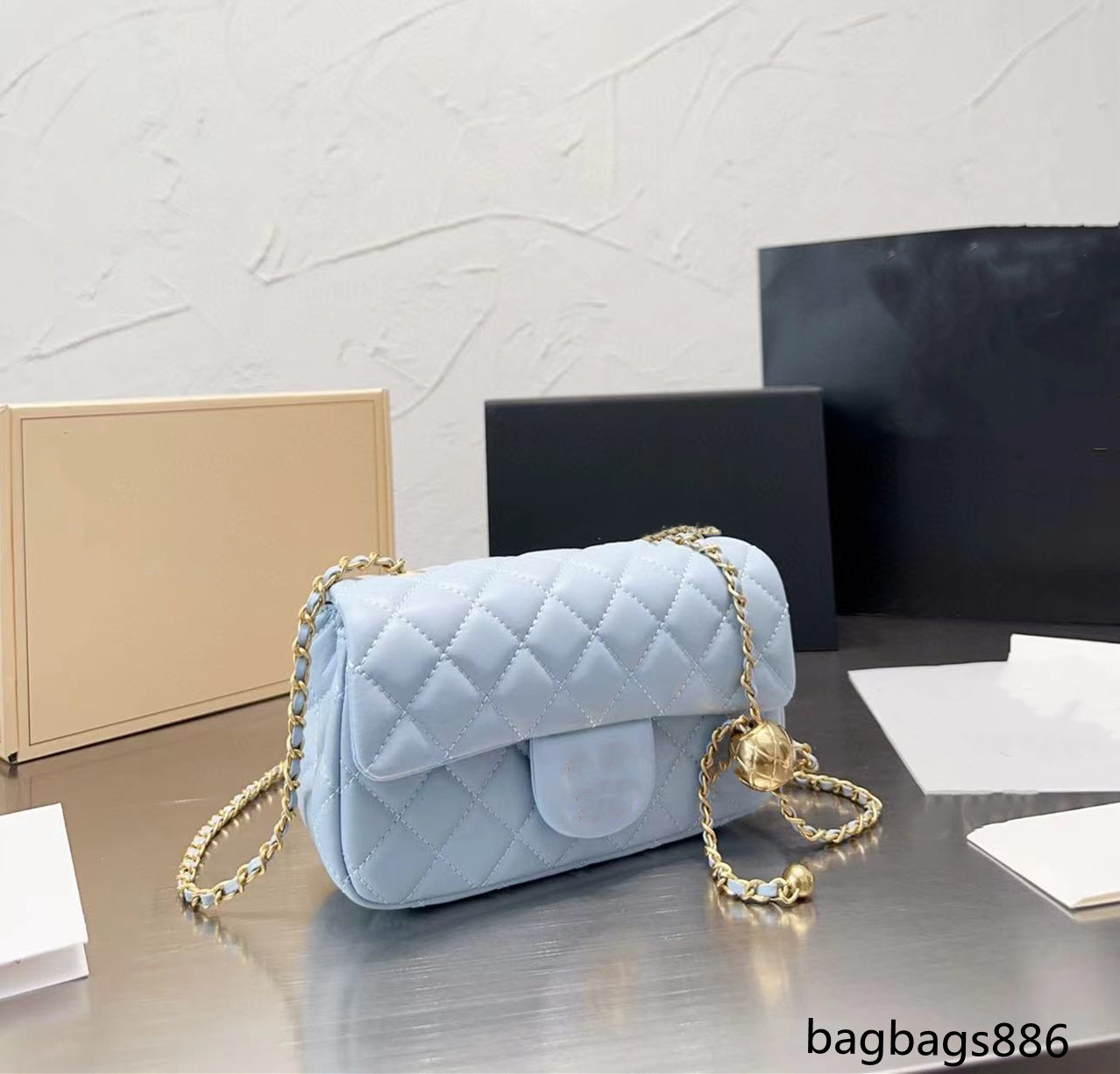 Mini golden bag classic flap women backpack Matelasse chain adjustable chain leather sewing night shopping Crossbody bag luxury designers passport holders 18cm, Black
Mini golden bag classic flap women backpack Matelasse chain adjustable chain leather sewing night shopping Crossbody bag luxury designers passport holders 18cm, Black