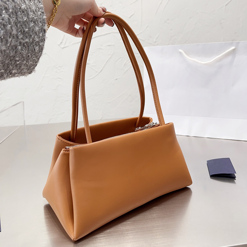 classic tote shopping bags women luxurys handbags shoulder handbag genuine leather luxury bag wallet purse shoulder bags fashion designer crossbody bag tote, Black
classic tote shopping bags women luxurys handbags shoulder handbag genuine leather luxury bag wallet purse shoulder bags fashion designer crossbody bag tote, Black