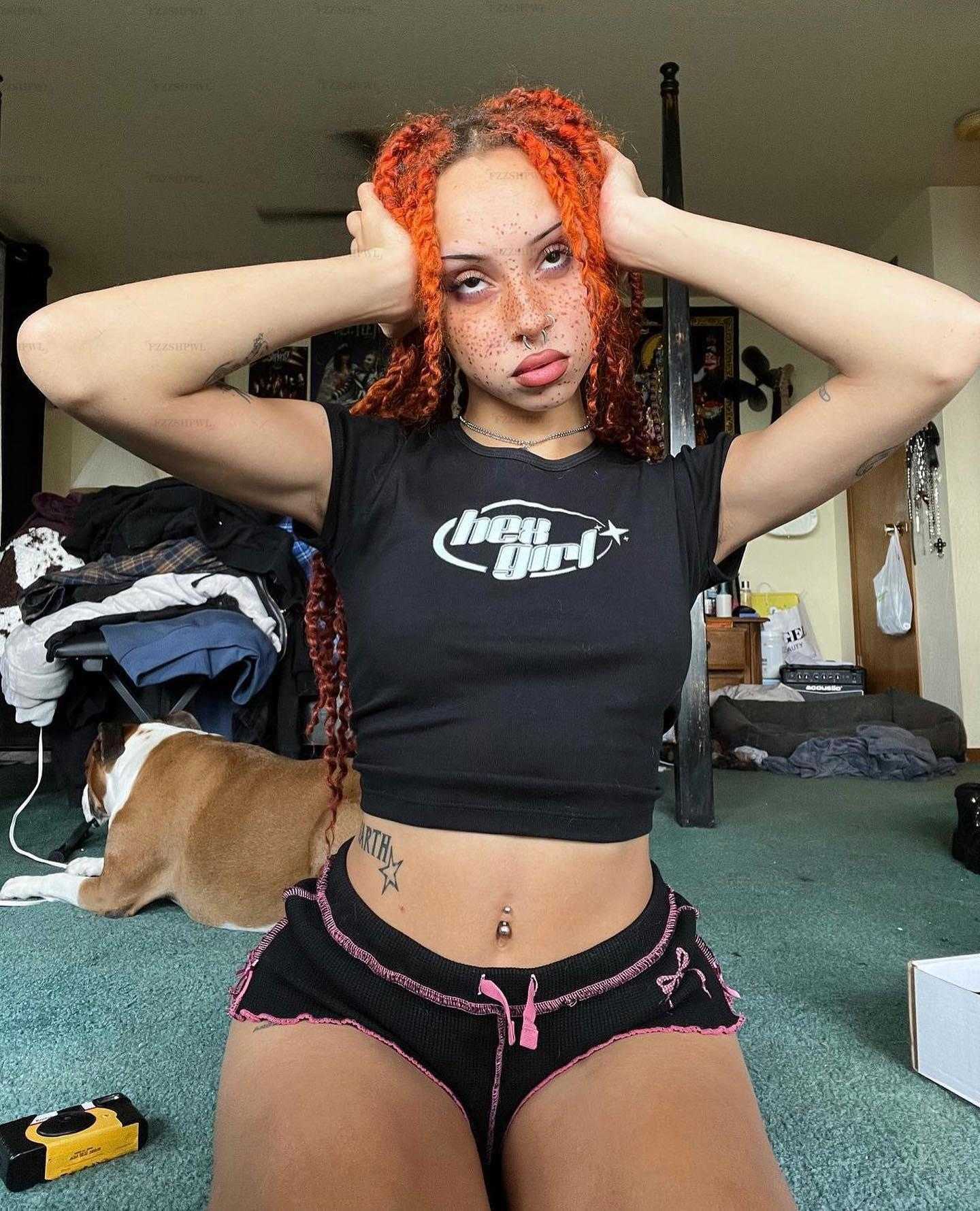 Women's T-Shirt Y2k Clothes Vintage crop Tops Summer Printed baby tee Aesthetic Harajuku Streetwear Slim women's clothing 2000s tshirts Graphic Z0316, Black
Women's T-Shirt Y2k Clothes Vintage crop Tops Summer Printed baby tee Aesthetic Harajuku Streetwear Slim women's clothing 2000s tshirts Graphic Z0316, Black