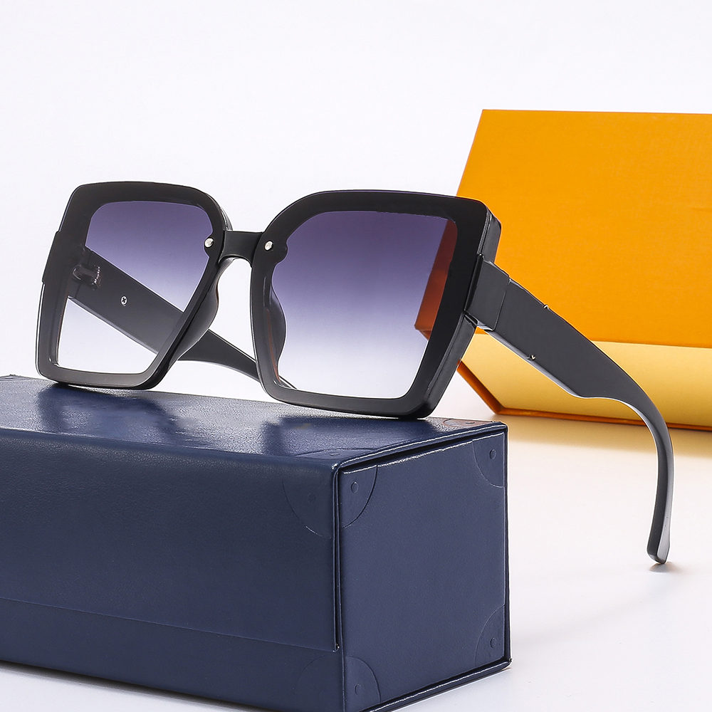 Europe and the United States 2023 new cross-border sunglasses men's and women's classic street shot sunglasses travel glasses foreign trade 6193
Europe and the United States 2023 new cross-border sunglasses men's and women's classic street shot sunglasses travel glasses foreign trade 6193