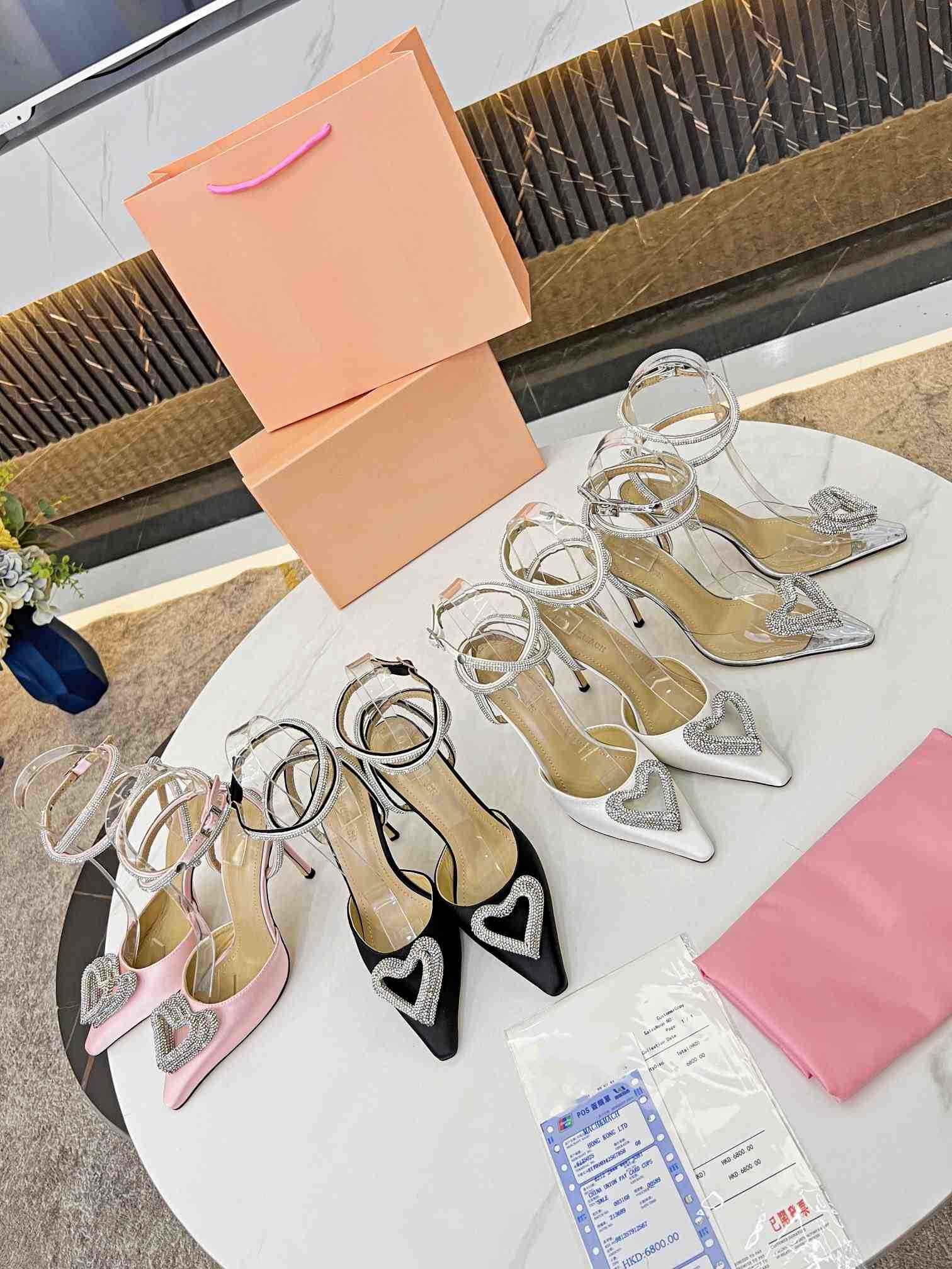 Famous Designer Women's Aveline Sandals Pointed Sling Pump Net Embroidery Double Color Love Crystal Women's High Heels Party Wedding Bride
Famous Designer Women's Aveline Sandals Pointed Sling Pump Net Embroidery Double Color Love Crystal Women's High Heels Party Wedding Bride
