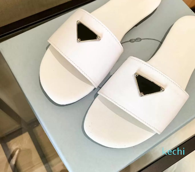 2023 Slippers beach Scuffs Classic Flat woman Slides Summer lady Cartoon Big Head Hotel Bath fashion women shoes, Black
2023 Slippers beach Scuffs Classic Flat woman Slides Summer lady Cartoon Big Head Hotel Bath fashion women shoes, Black