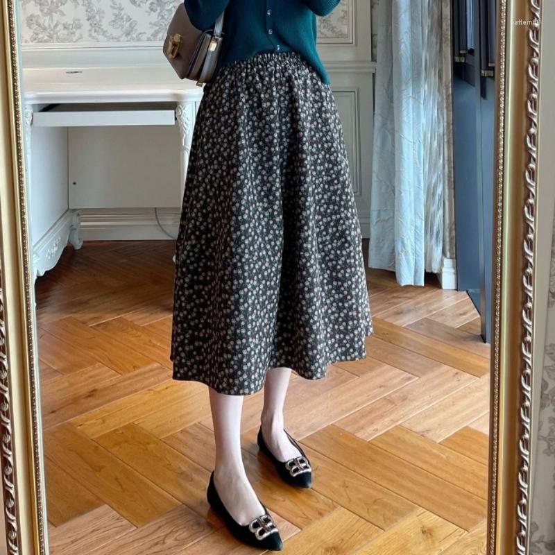 Skirts Brushed Small Floral Skirt In Autumn And Winter 2023 Fresh High Waist Slim A-line Medium Length Female, Black
Skirts Brushed Small Floral Skirt In Autumn And Winter 2023 Fresh High Waist Slim A-line Medium Length Female, Black