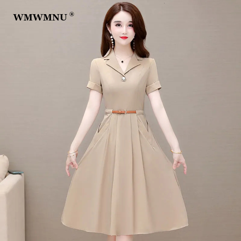 Casual Dresses Office Lady Elegant Notched Collar Pleated Dress Korean Fashion Short Sleeve a-Line Dress Summer Casual Slim Knee-Length Dresses 230316, Blue
Casual Dresses Office Lady Elegant Notched Collar Pleated Dress Korean Fashion Short Sleeve a-Line Dress Summer Casual Slim Knee-Length Dresses 230316, Blue