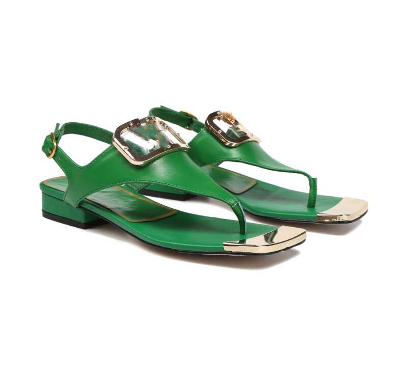 Summer Printing Leather Sandals Flat Bottom Buckle Latch Party Wedding Sandal Paris Fashion Brand slipper Designer Women sexy Beach Sandals, Red
Summer Printing Leather Sandals Flat Bottom Buckle Latch Party Wedding Sandal Paris Fashion Brand slipper Designer Women sexy Beach Sandals, Red
