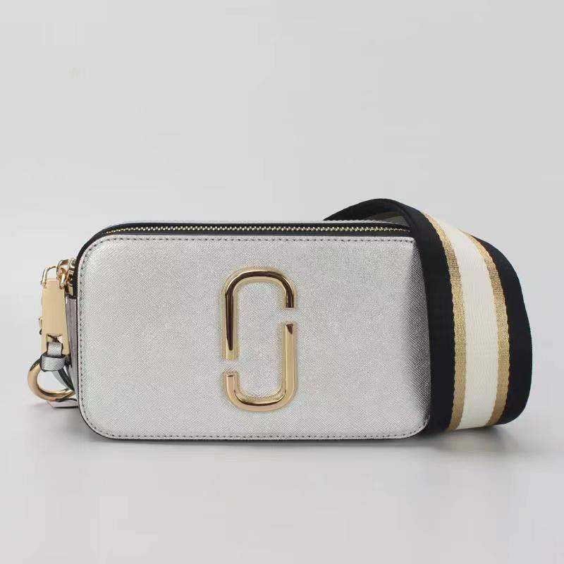 Europe and America Evening Bags New Cross Grain Cowhide Camera Bag Small Square Bag Single Shoulder Cross Body Wide Shoulder Strap Fashion All-match Women Bag, Aspic
Europe and America Evening Bags New Cross Grain Cowhide Camera Bag Small Square Bag Single Shoulder Cross Body Wide Shoulder Strap Fashion All-match Women Bag, Aspic