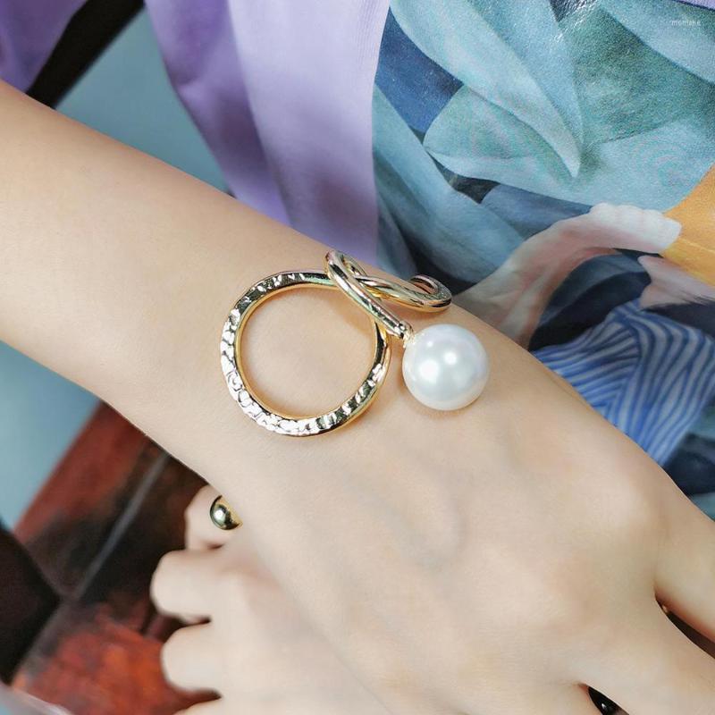 Bangle Geometric Metal Cuff Bracelets Bangles For Women Simple Design Statement Imitation Pearl Jewelry Gift UKMOC
Bangle Geometric Metal Cuff Bracelets Bangles For Women Simple Design Statement Imitation Pearl Jewelry Gift UKMOC
