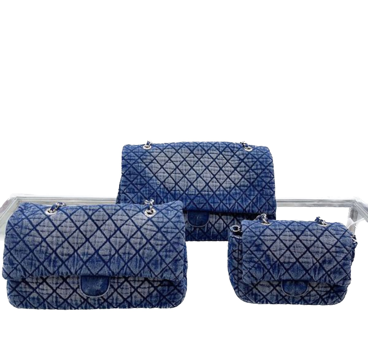 Channel Denim Blue cc Flap Bag Luxury Designer Women Shoulder Handbag Bag Tote Shopping Bag Crossbody Vintage Denim Embroidery Print Three Models Silver Hardware, Style 1
Channel Denim Blue cc Flap Bag Luxury Designer Women Shoulder Handbag Bag Tote Shopping Bag Crossbody Vintage Denim Embroidery Print Three Models Silver Hardware, Style 1