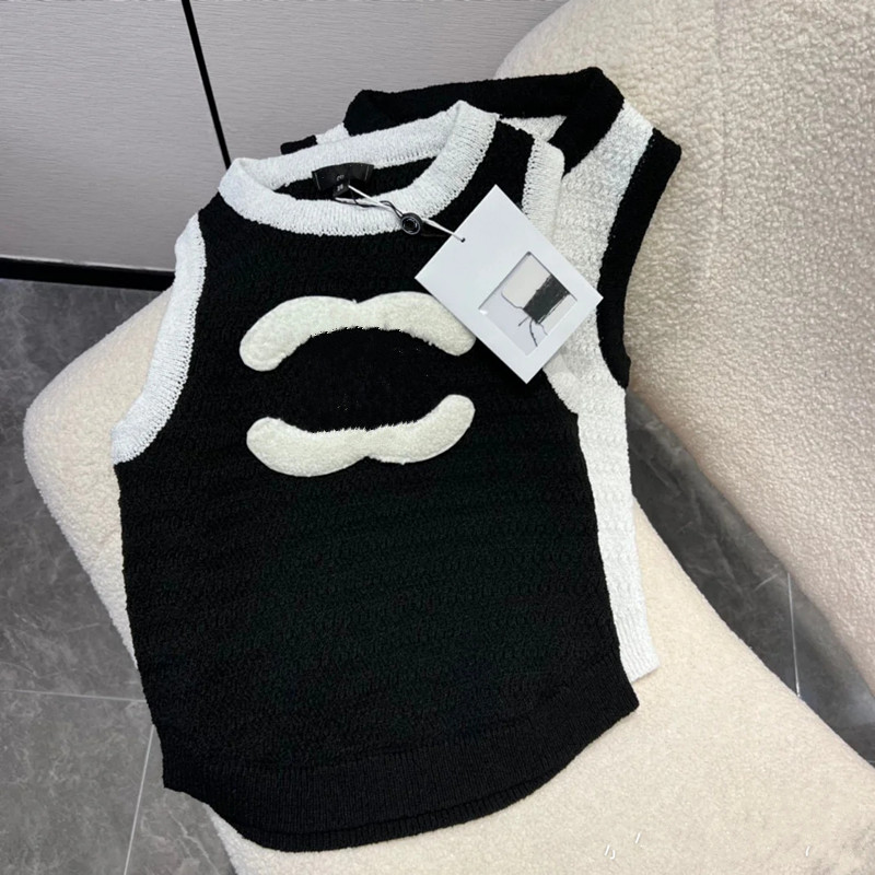 Fashion Brand Women' Tank Top 2023 Luxury New Women' Sweater Nail Bead Letter 2 C Embroidery Women' Sleeveless Tank Top Leisure yoga Channel Outdoor Sweatshirt Tees, C h a n e l
Fashion Brand Women' Tank Top 2023 Luxury New Women' Sweater Nail Bead Letter 2 C Embroidery Women' Sleeveless Tank Top Leisure yoga Channel Outdoor Sweatshirt Tees, C h a n e l