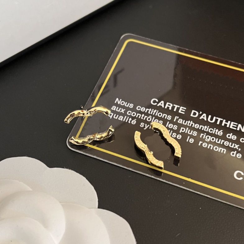 Design Accessories Women Stud Earing Couple Gift Stud Earrings Love Jewelry Fashion Stamp Earrings Popular Design Accessories Jewelry Wedding Party
Design Accessories Women Stud Earing Couple Gift Stud Earrings Love Jewelry Fashion Stamp Earrings Popular Design Accessories Jewelry Wedding Party
