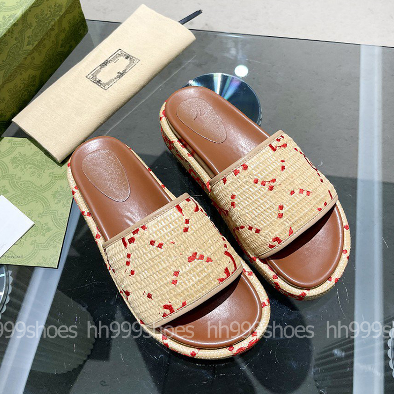 Early Spring New Style G G Slippers Printed Craft Embroidery Flat Bottom Luxury Brand Slipper Embroidered Alphabet Muffin Thick Soled Women Sandals
Early Spring New Style G G Slippers Printed Craft Embroidery Flat Bottom Luxury Brand Slipper Embroidered Alphabet Muffin Thick Soled Women Sandals