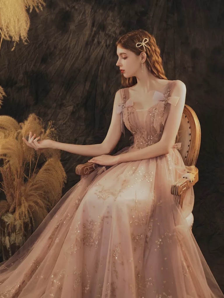 Champagne Pink Evening Dresses Spaghetti Strap Lace Up With Bow Applique Pleated A-Line For Party Long Prom Gown Women Tulle, Same as image
Champagne Pink Evening Dresses Spaghetti Strap Lace Up With Bow Applique Pleated A-Line For Party Long Prom Gown Women Tulle, Same as image