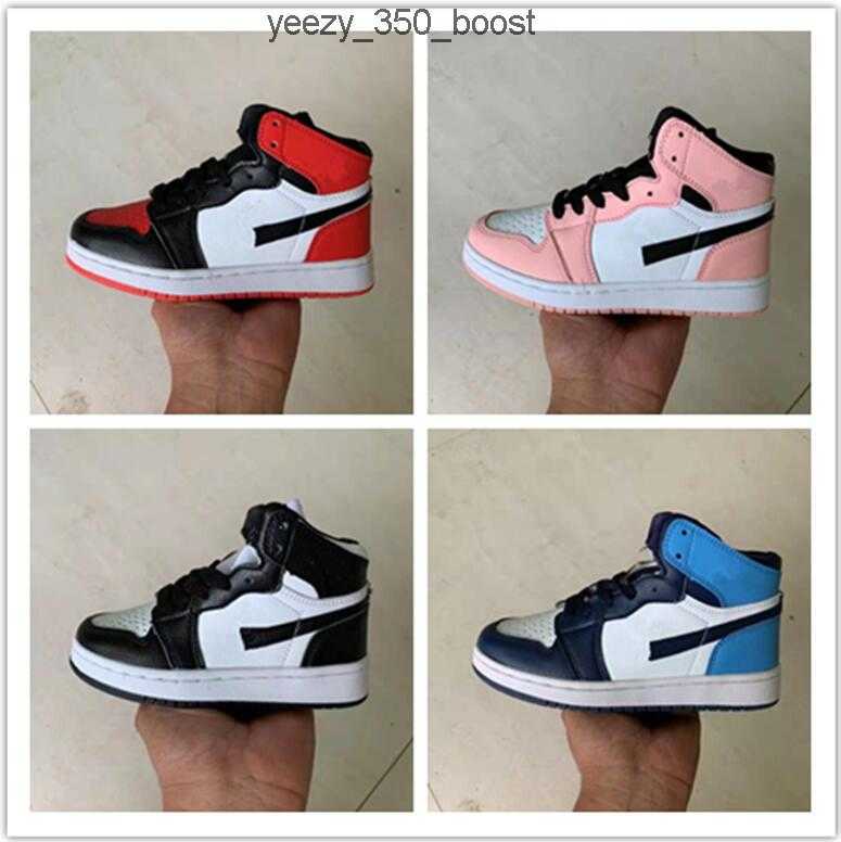 2022 Anime mandarin Shock absorbing Kids shoes mid top Jumpman 1 children Sneakers Boys girls Sneaker Athletic shoes 6R30, Color 4
2022 Anime mandarin Shock absorbing Kids shoes mid top Jumpman 1 children Sneakers Boys girls Sneaker Athletic shoes 6R30, Color 4