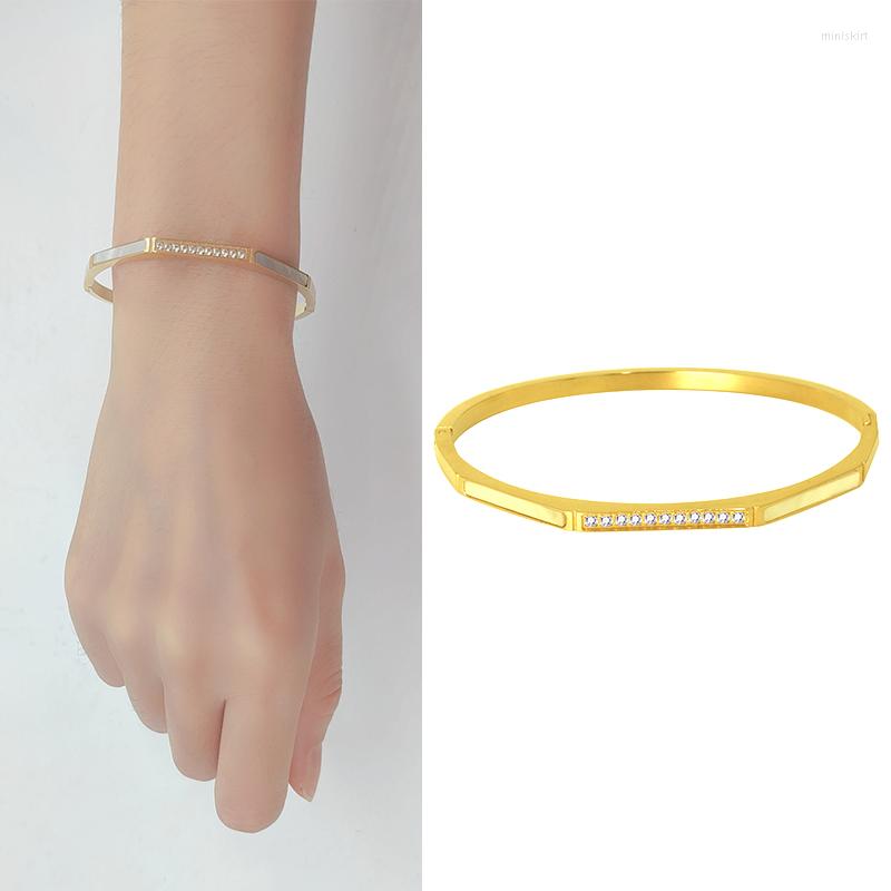 Bangle Fashion Leopard Pattern Bangles Stainless Steel Bracelet Golden Colors Charm Female Jewelry Gifts
Bangle Fashion Leopard Pattern Bangles Stainless Steel Bracelet Golden Colors Charm Female Jewelry Gifts