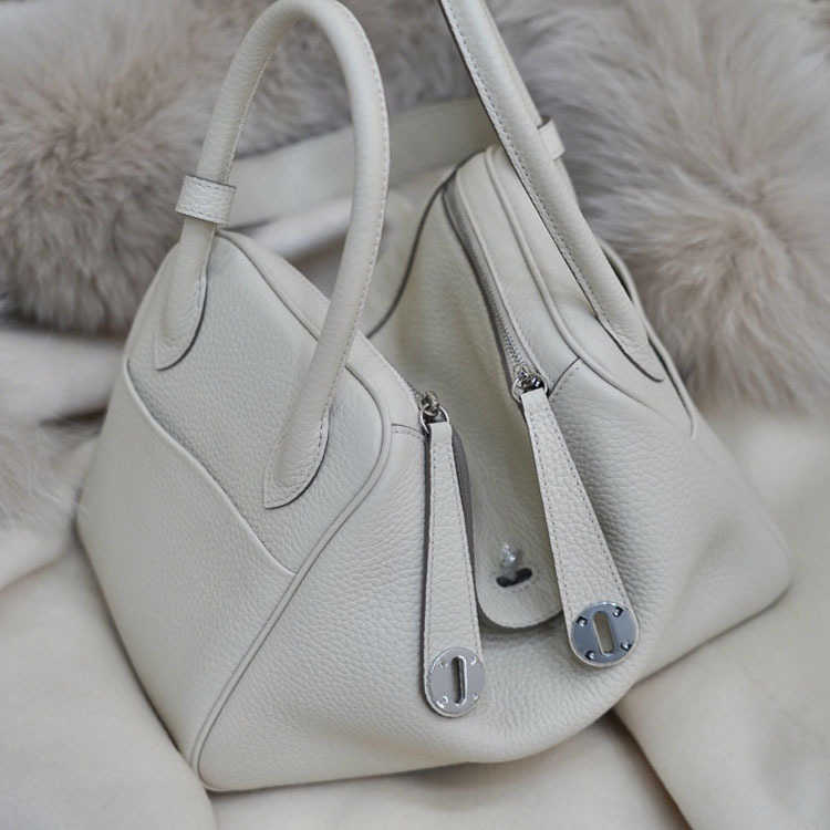 Bags Lindys bags Bag2022 classic TC top leather bag Doctor Bag Leather Women's one shoulder portable medicine ayw, Milk silver buckle
Bags Lindys bags Bag2022 classic TC top leather bag Doctor Bag Leather Women's one shoulder portable medicine ayw, Milk silver buckle